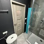 Ommpbooking Wspolna Lazienka Apartment