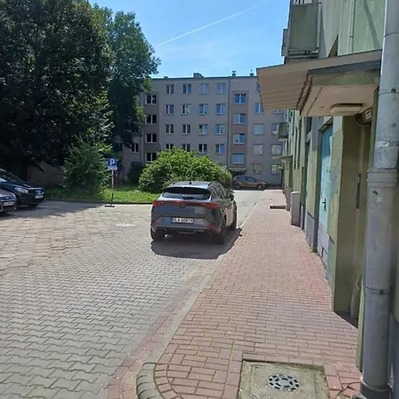 Ommpbooking Wspolna Lazienka Apartment *