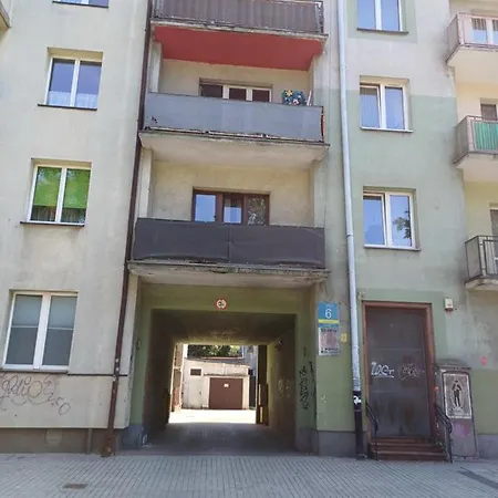 Apartment Ommpbooking Wspolna Lazienka Czestochowa